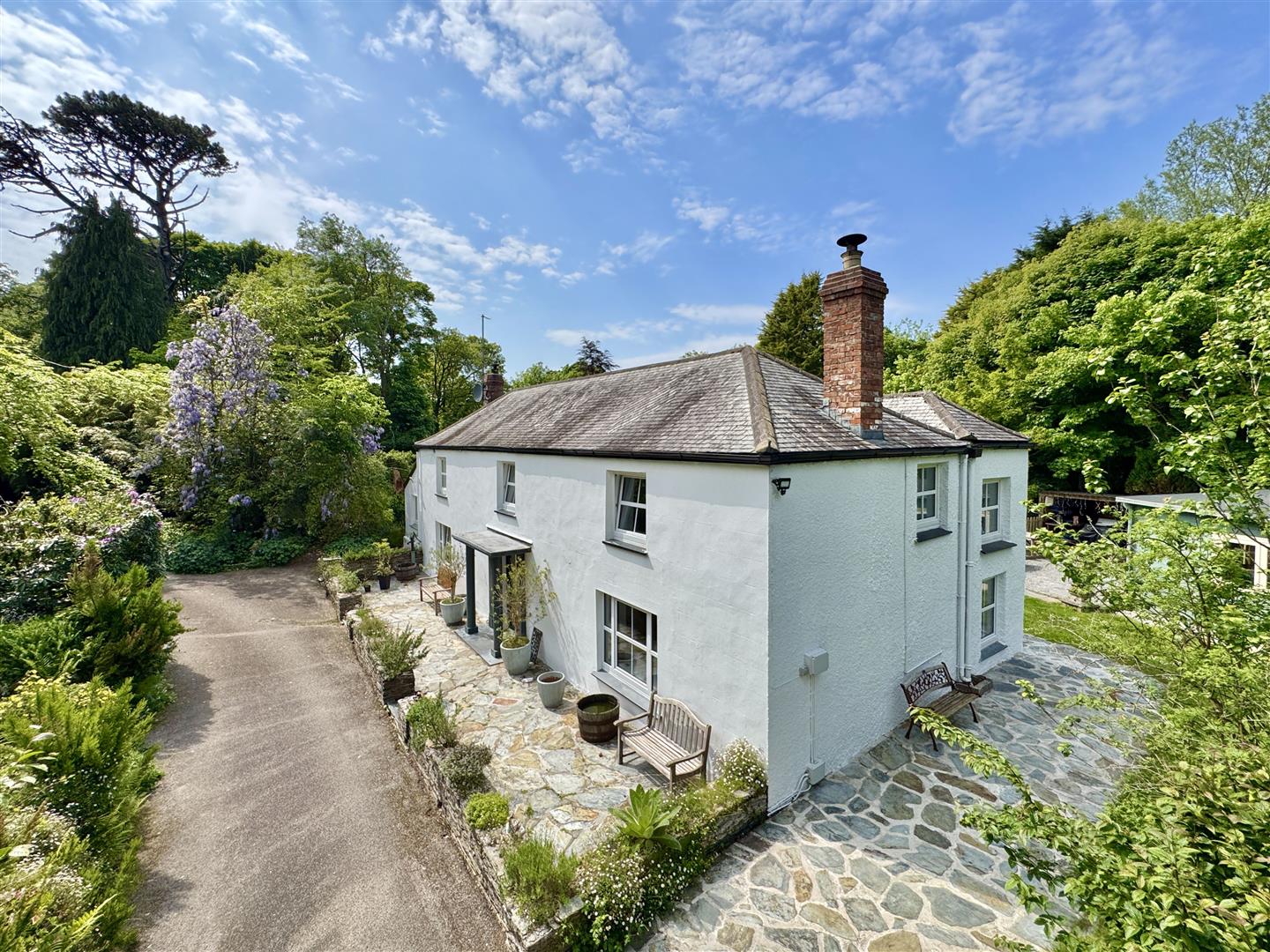 4 bed property in , Truro